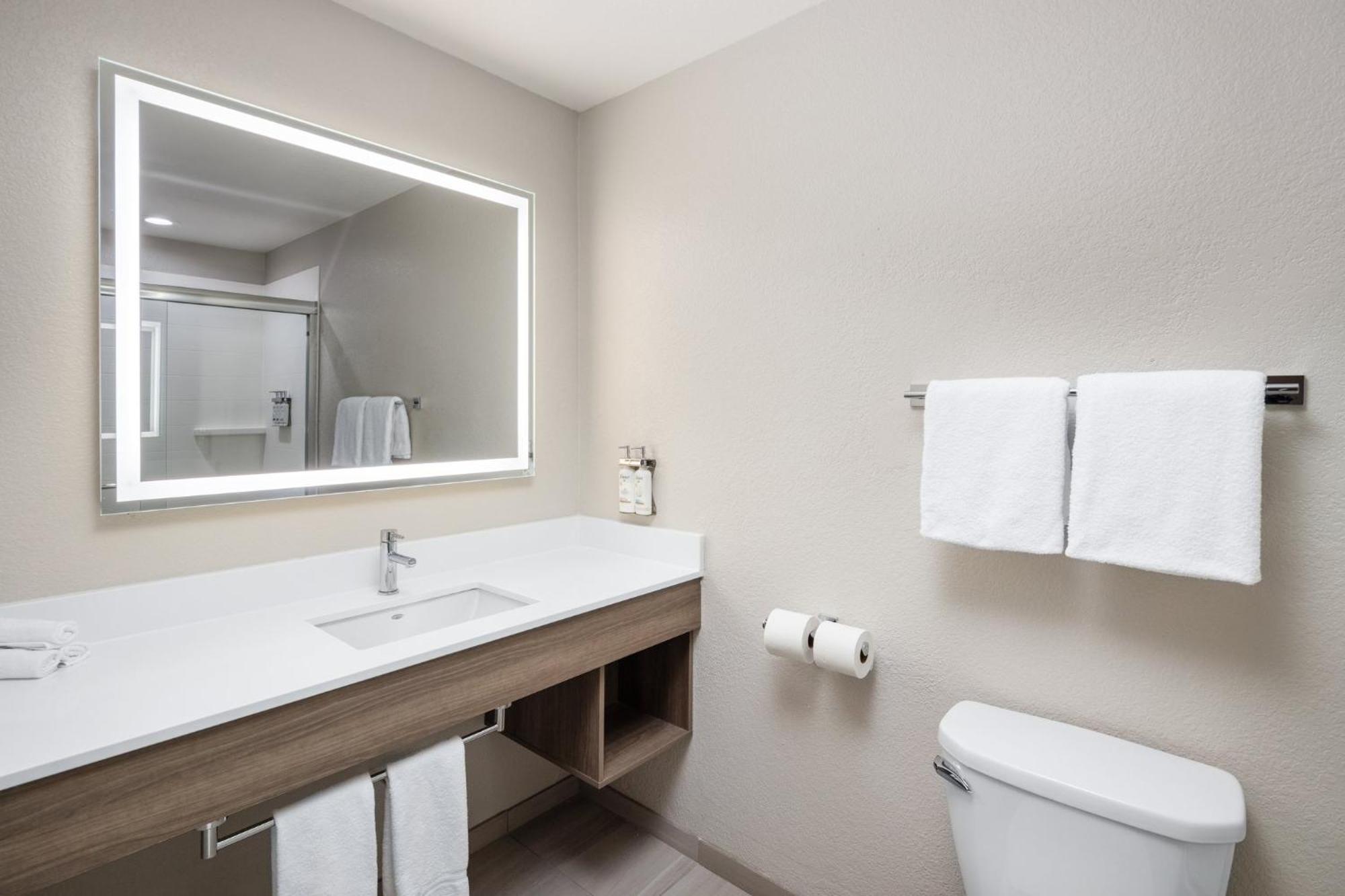 Holiday Inn Express & Suites - Green Bay East By Ihg Luaran gambar